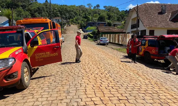 Governador determina força-tarefa para ajuda às vítimas das chuvas em General Carneiro