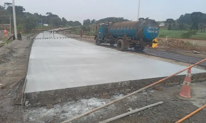 Obra de restauração de rodovia em concreto entre Palmas e Clevelândia chega a 75%