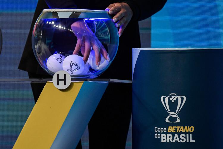 Definidos os 16 confrontos de ida e volta da 3ª fase da Copa do Brasil