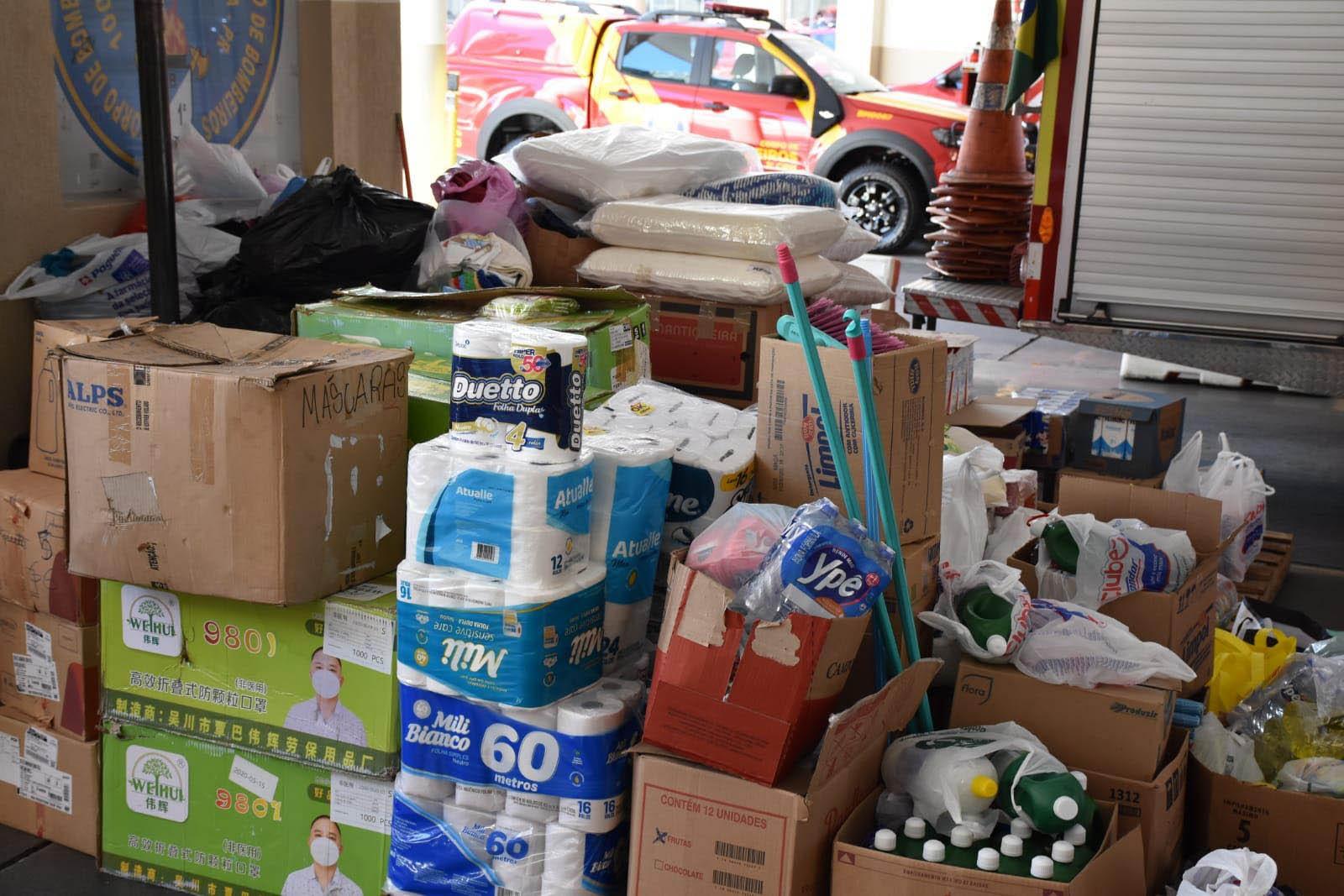 Paraná envia comboio com colchões, kits dormitórios, água e alimentos para o Rio Grande do Sul nesta segunda