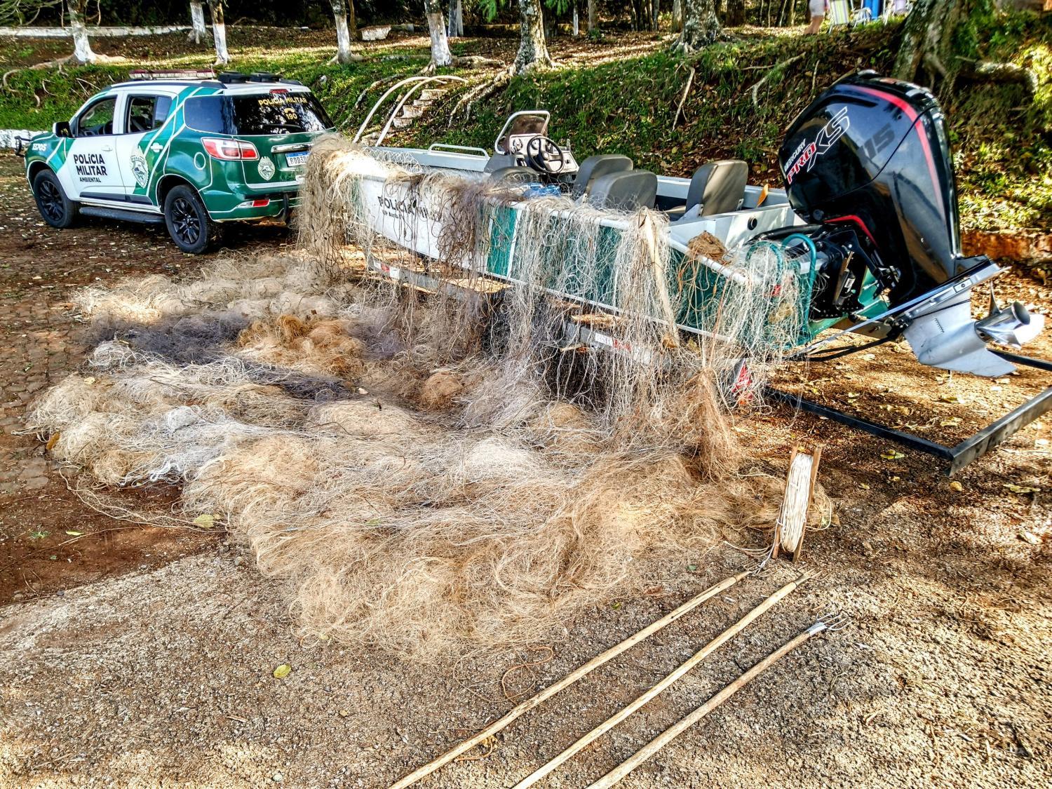 Polícia Ambiental realiza fiscalização no alagado de Salto Santiago e Salto Osório