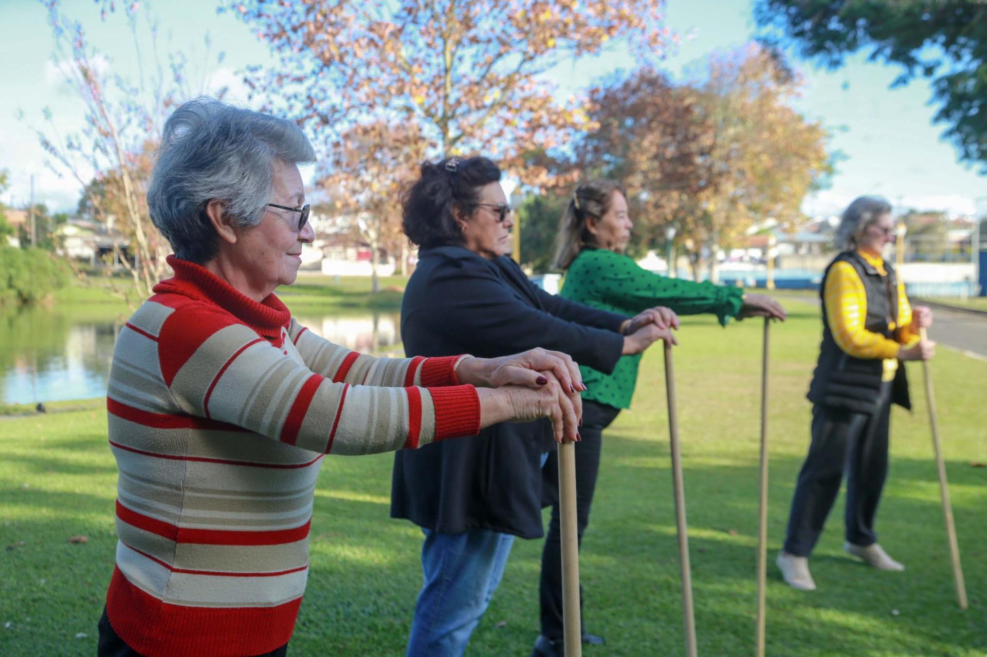 Expectativa de vida do Paraná ultrapassa 79 anos, aponta projeção do IBGE