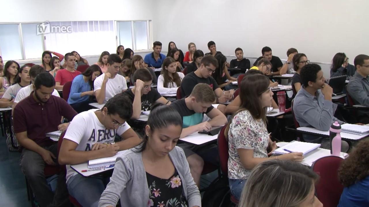 Prouni terá mais de 240 mil bolsas no segundo semestre