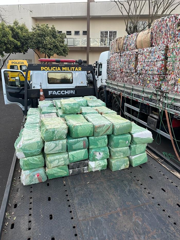 Polícia Militar apreende 3 toneladas de maconha, em Beltrão