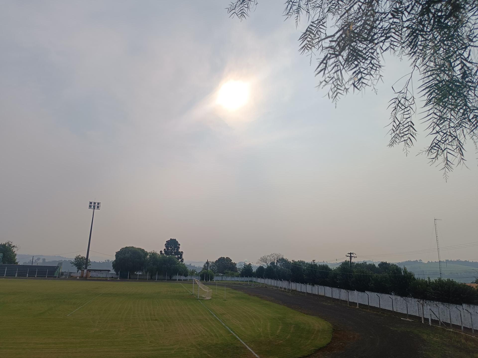 Semana começa com tempo estável e predomínio de sol no Paraná